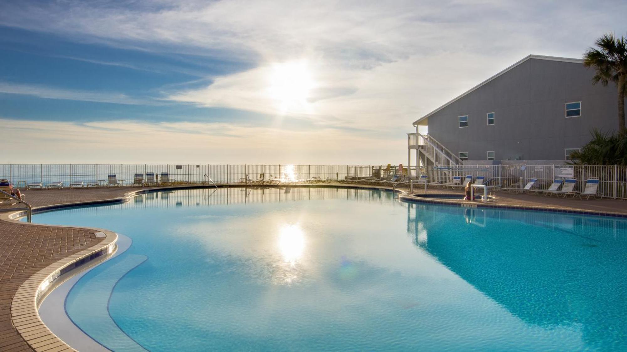 Tidewater Escape: 1Br/2Ba Beachfront Condo, Sleeps 6, Gulf Views & Comfort! Panama City Beach Buitenkant foto